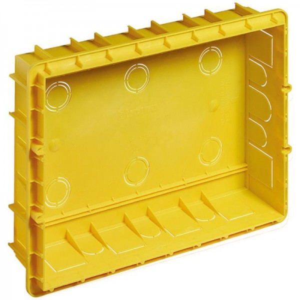  Коробка встр. для Multibox 4мод. Leg BTC 16104 