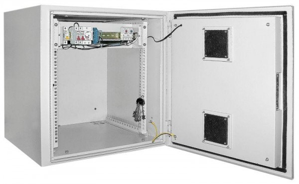  Шкаф уличный 19дюйм 15U 650х600мм IP55 метал. дверь; сер. ITK LO35-15U66-M55 